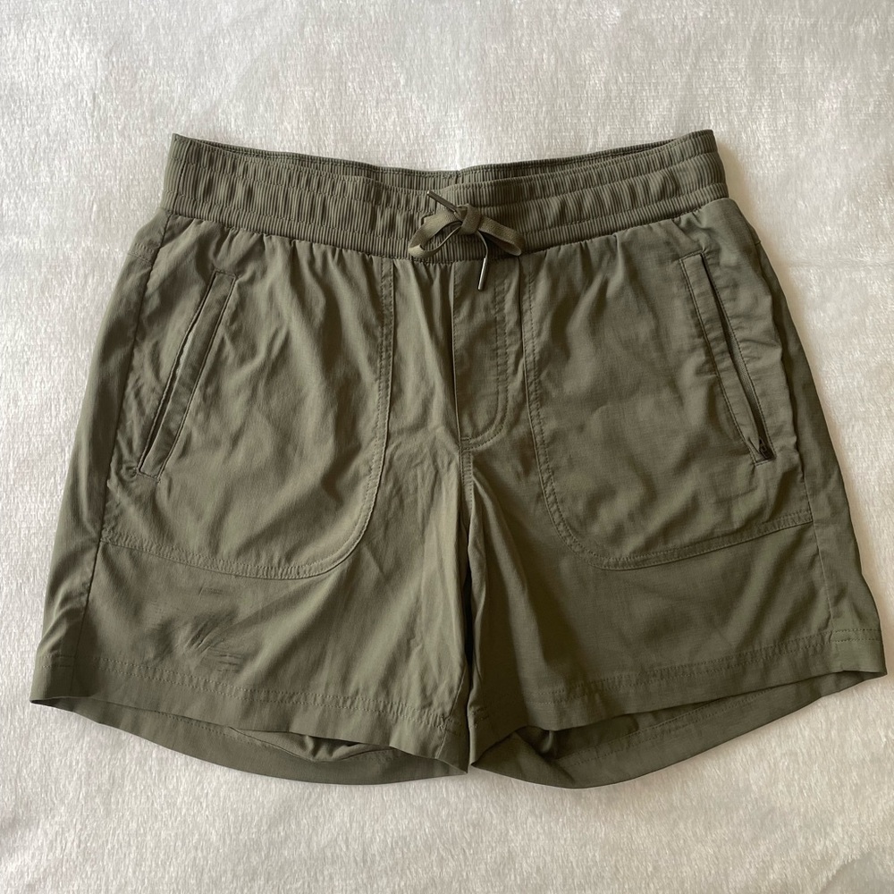 LL Bean Olive Green Women's Shorts, S